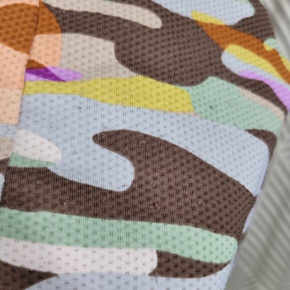 Torrid Camo Active Top Plus Size 4 4X Sleeveless Pink Blue Orange Breathable - Picture 2 of 5